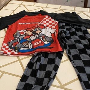 Mario Kart Kids Pajamas size 6/7- Red and Black